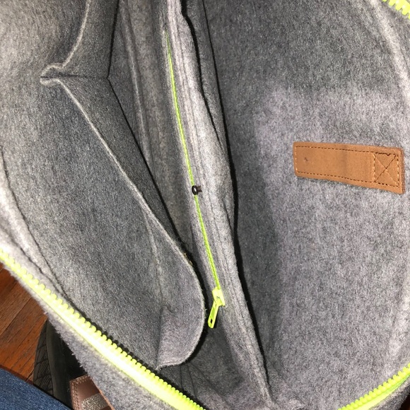 Mad Rabbit Kicking Tiger Messenger Laptop Bag Briefcase Bag - Picture 7 of 8